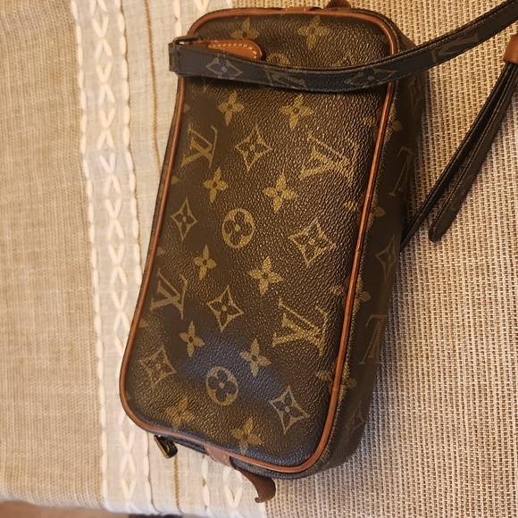 Louis Vuitton Marley Bandouliere Crossbody bag🤎 - Picture 3 of 13